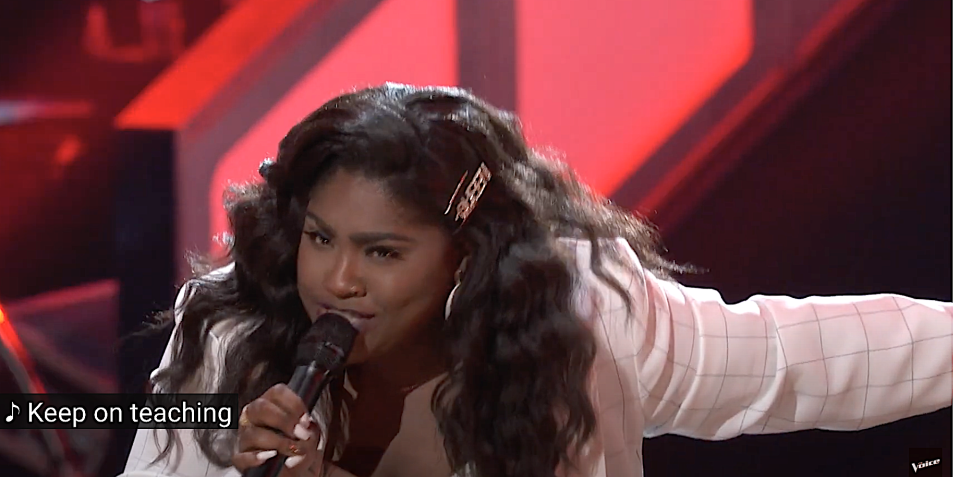 Tamara Jade salutes teachers on 'The Voice.' (Photo: NBC)