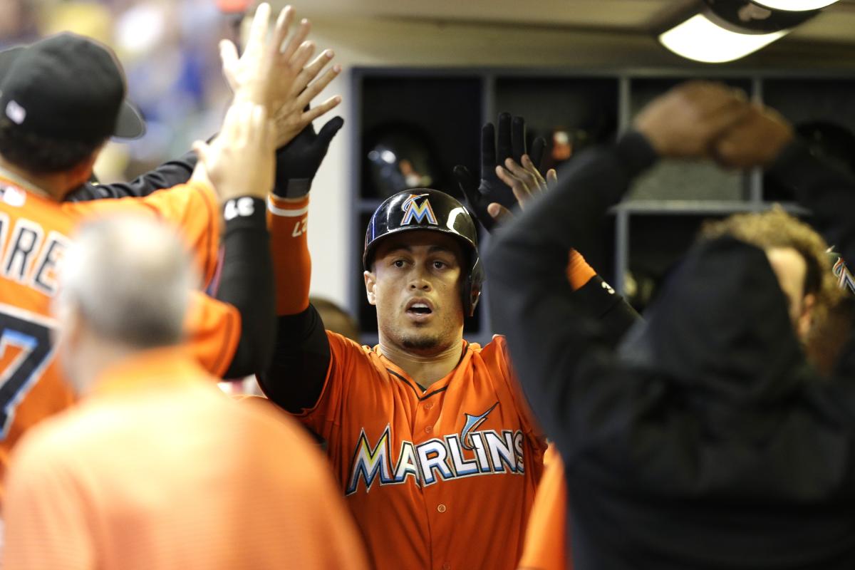 Giancarlo Stanton signs record $325m deal with Marlins - The