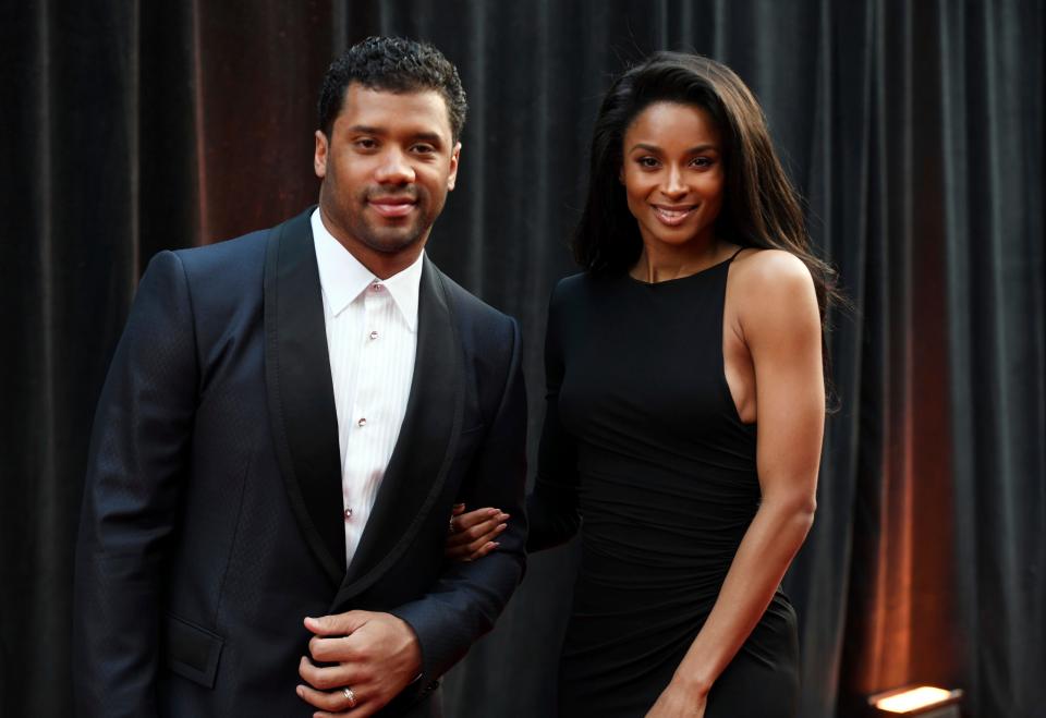 Ciara and Russell Wilson dress up as Beyonce and Jay-Z for Halloween.