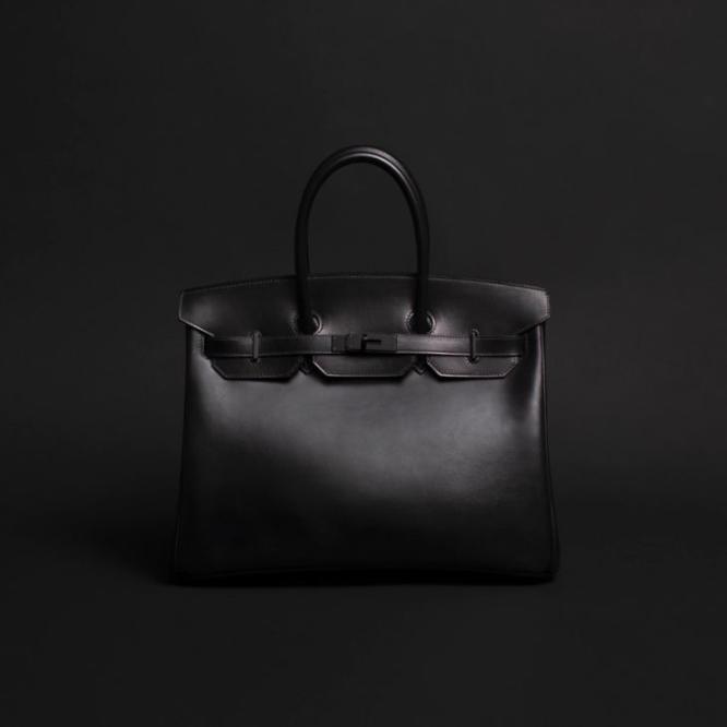 Classic branded bag. Dior LV gucci chanel. Luxury, Gallery posted by  Chuacattleya