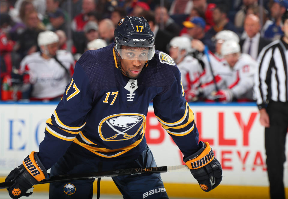 BUFFALO, NY - MARCH 9: Wayne Simmonds #17 of the Buffalo Sabres prepares for a faceoff during an NHL game against the Washington Capitals on March 9, 2020 at KeyBank Center in Buffalo, New York. (Photo by Bill Wippert/NHLI via Getty Images)