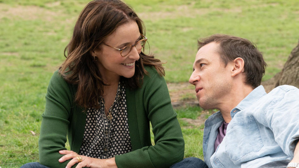 you-hurt-my-feelings-julia-louis-dreyfus-tobias-menzies