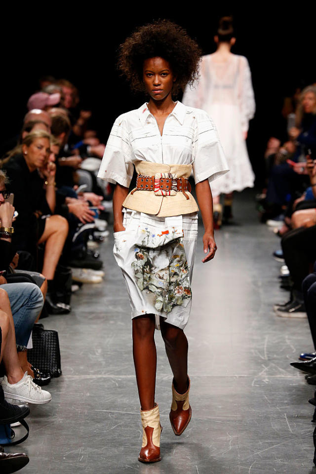 The Corset Trend Will Still Be Going Strong Next Spring - Yahoo Sports