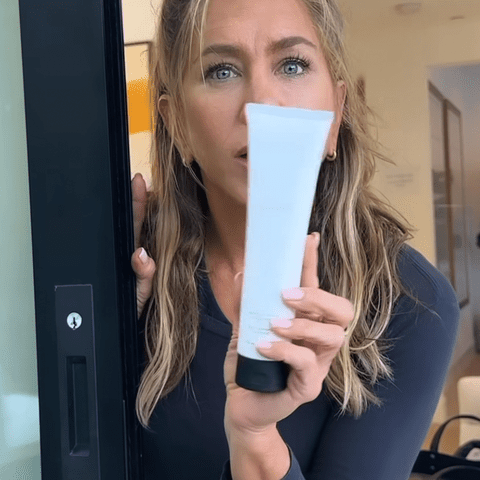 <p><a href="https://www.instagram.com/jenniferaniston/" data-component="link" data-source="inlineLink" data-type="externalLink" data-ordinal="1">@jenniferaniston</a>/Instagram</p>