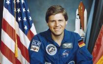 Ulrich Walter war 1993 - gemeinsam mit Hans Schlegel - ein Mitglied der zehntägigen Spacelab-Mission D2, während der die beiden Physiker rund 90 Experimente im All durchführten. Dank zahlreicher TV-Auftritte als Experte und Moderator von Dokus und Wissenschaftssendungen zählt der ehemalige Astronaut bis heute zu den bekanntesten Gesichtern der deutschen Raumfahrt. (Bild: NASA/ullstein bild via Getty Images)