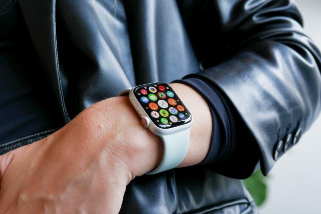 Reviewed: I've Been Wearing the Apple Watch Series 8 for Two Months — Is It  Worth It?