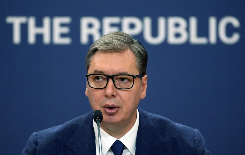 El presidente serbio Aleksandar Vucic en Belgrado el 21 de agosto dfel 2022. (Foto AP/Darko Vojinovic)