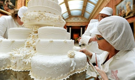 Want a super-fancy wedding cake? Couture Cakes can make it - al.com