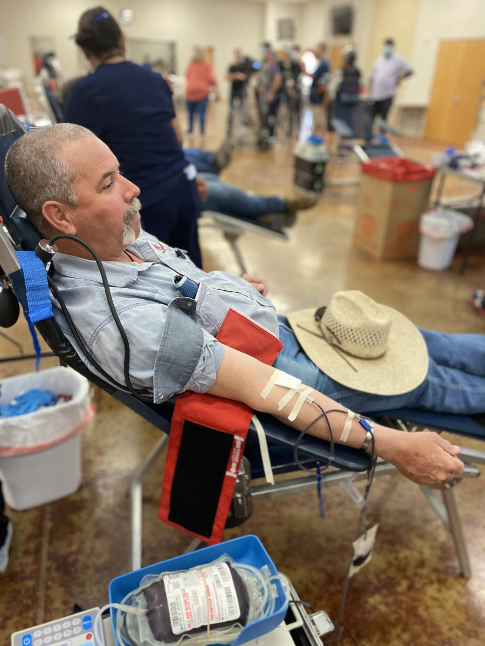 Pete drove 65 miles to give blood in Uvalde after his granddaughter survived the elementary school shooting that killed 21 people. (Danielle Campoamor / TODAY)