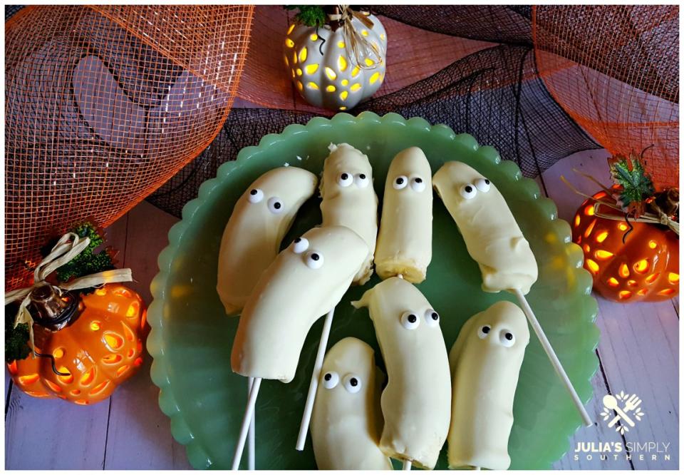 <p>Julia's Simply Southern</p><p>If you wanted to focus all of your energy on Halloween day perfecting your costume, then prepping a make-ahead treat you can store in the freezer is the way to go. Just don't be shocked if these white chocolate banana ghosts disappear before Halloween! </p><p><strong>Get the recipe: </strong><strong><a href="https://juliassimplysouthern.com/2018/08/white-chocolate-boo-nana-ghost-pops.html" rel="nofollow noopener" target="_blank" data-ylk="slk:BOO-Nana Ghost Pops;elm:context_link;itc:0;sec:content-canvas" class="link ">BOO-Nana Ghost Pops</a></strong></p>