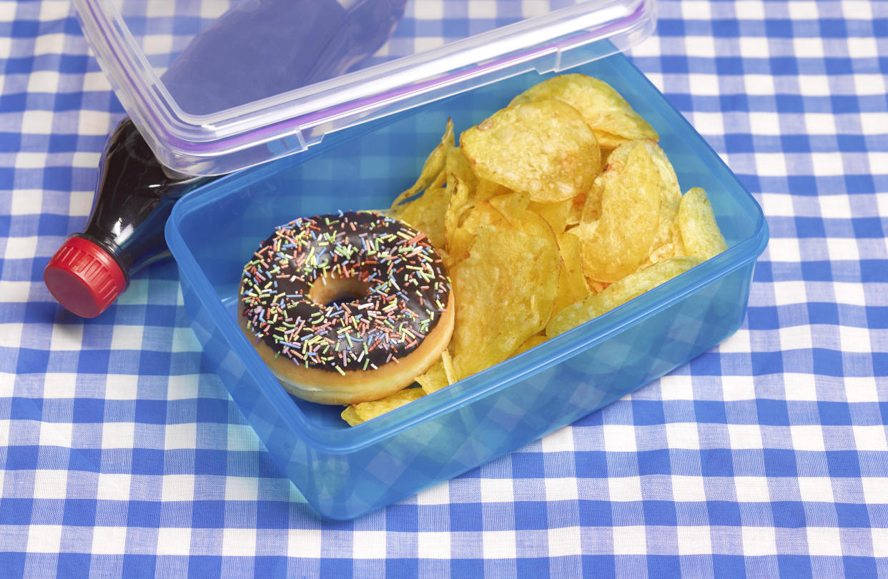 Parents are feeling guilty about what they put in their children’s lunch boxes [Photo: Getty]