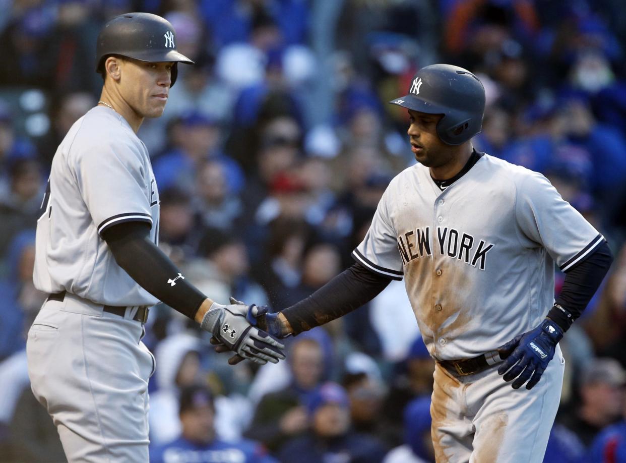 Aaron Hicks lost sight of a ball and instantly became a meme. (AP Photo/Nam Y. Huh)