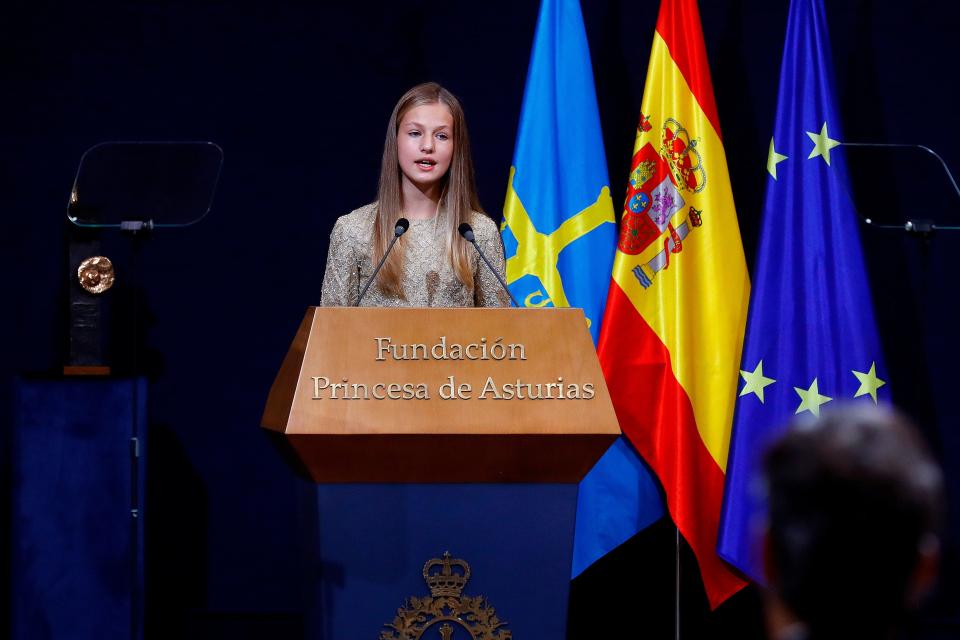 Spain's Crown Princess Leonor delivers a speech during the 2020 Princess of Asturias award ceremony at the Reconquinta Hotel in Oviedo on October 16, 2020. (Photo by Andres BALLESTEROS / POOL / AFP) (Photo by ANDRES BALLESTEROS/POOL/AFP via Getty Images)