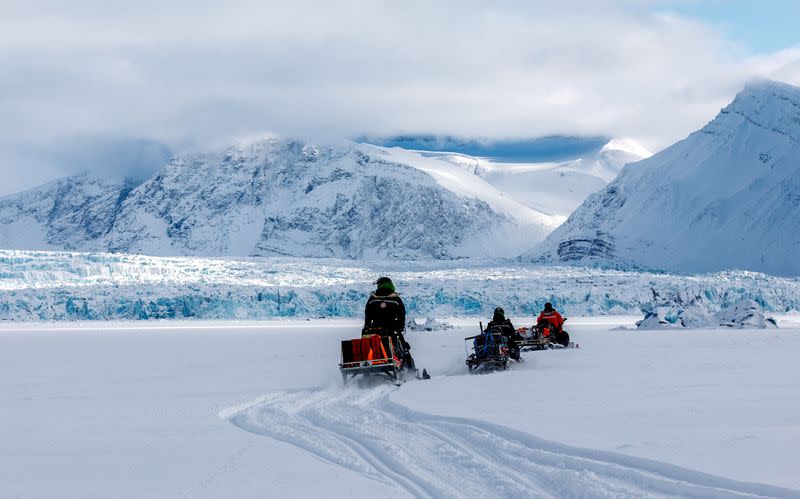 FILE PHOTO: FILE PHOTO: Climate change thaws world's northernmost research station