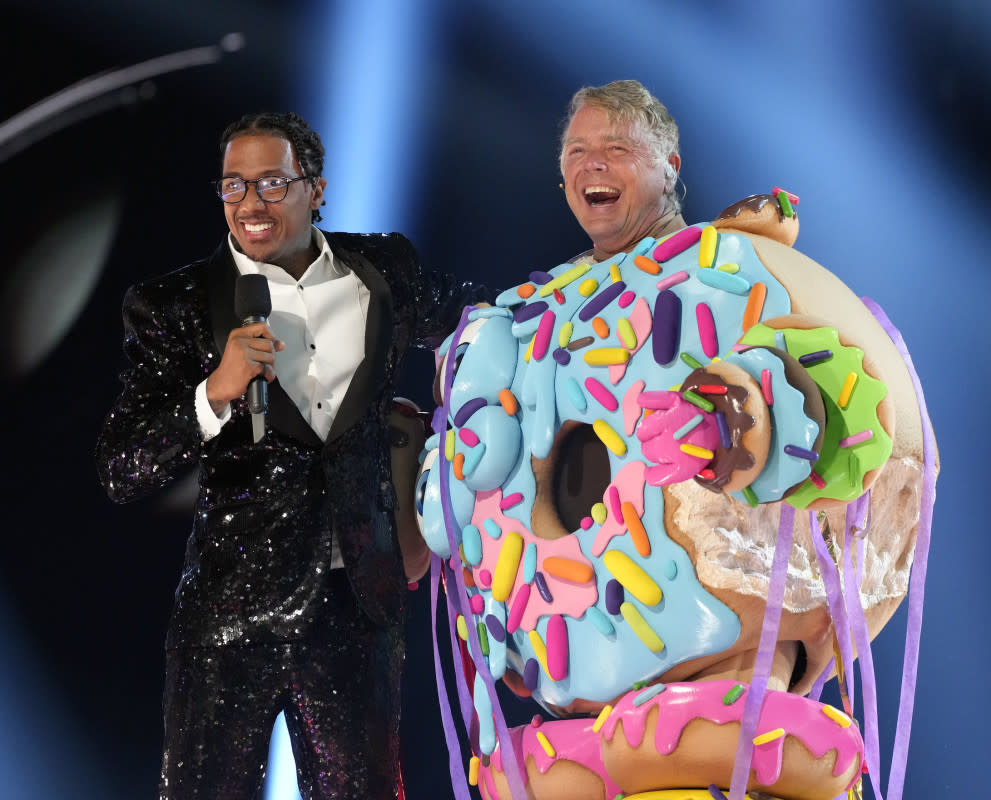 Nick Cannon and John Schneider on 'The Masked Singer'<p>Michael Becker / FOX. ©2023 FOX Media LLC.</p>