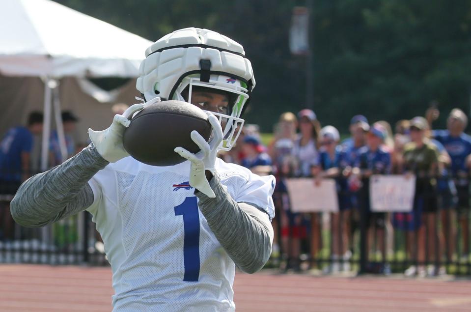 Sights and sounds from Bills training camp Day 4 Yahoo Sports