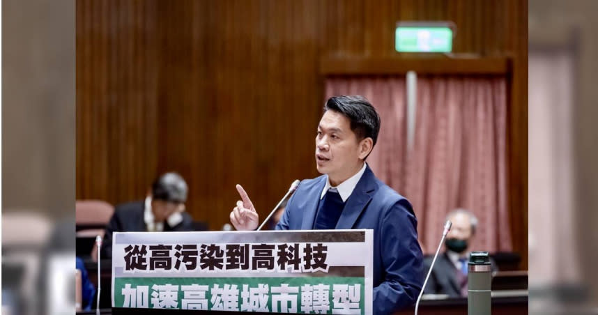 立委李柏毅1日質詢行政院長陳建仁時指出，行政院應加緊布局，規劃台積電高雄廠周邊建設。（圖／李柏毅辦公室提供）