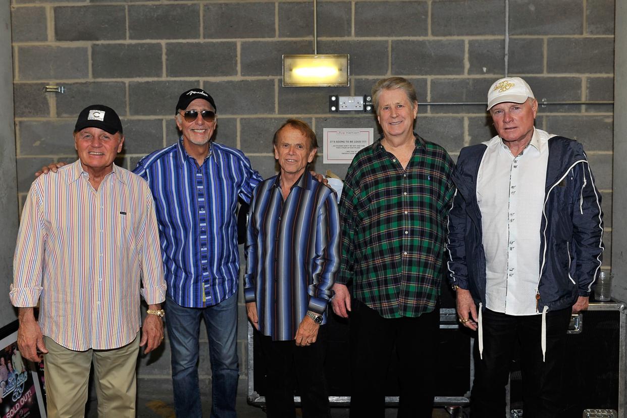 Watch Bob Dylan, Joe Walsh, Smokey Robinson Sing Happy Birthday to Brian Wilson