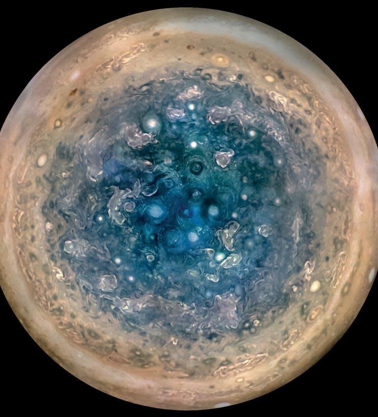 3_8_Jupiter South Pole