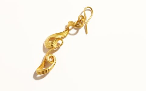 griegst spiral diamond earring