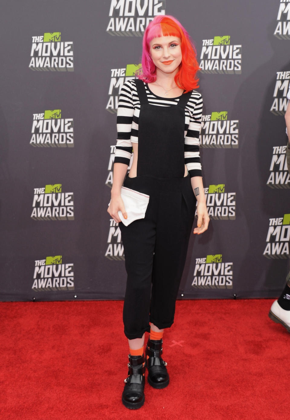 I guess if it works on clothes, it could work on hair too! The Paramore bandmember, who frequently changes her shade, put the pairing to the test on her locks — and it kind of worked (for her, at least).