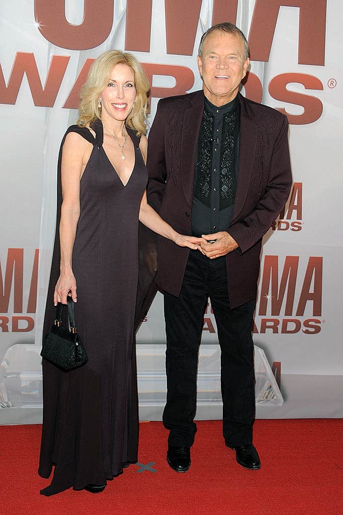 Woollen Campbell CMA Awards