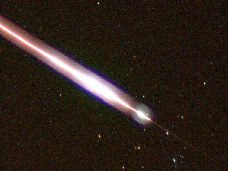 <span class="caption">Leonid meteor close up.</span> <span class="attribution"><a class="link " href="https://www.flickr.com/photos/edsweeney/4118056340/in/photolist-oHz1Ym-mX1JE4-dUXvpv-7girE8-dBoANf-pYuEP3-ft7MZQ-oJzTRJ-ftXWZu-pmG7Hz-5S6r4-oJRTS2-7gU7Fo-7j3Uru-fr8k5R-dzLMnC-bQe1jH-fqLBaD-oxfKYz-dsMFNo-pKmC9b-nVJRts-a9a3JY-i6vpZz-p5X9jk-jGSb37-XL1u9e-M5P5jo-9WxpsW-AwZoCS-xHp4Rx-az3wP1-bnwfBE-B2kYfT-bSmWRX-9T1v6i-AV2d2u-A1i6E5-ovJ7BW-Cdc7CZ-TCnhCq-AD9xHG-CpR3K" rel="nofollow noopener" target="_blank" data-ylk="slk:Ed Sweeney/Flickr;elm:context_link;itc:0;sec:content-canvas">Ed Sweeney/Flickr</a>, <a class="link " href="http://creativecommons.org/licenses/by/4.0/" rel="nofollow noopener" target="_blank" data-ylk="slk:CC BY;elm:context_link;itc:0;sec:content-canvas">CC BY</a></span>