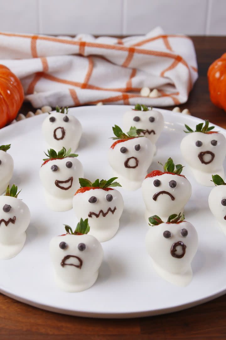 <p>A seasonal take on a classic.</p><p>Get the <a href="https://www.delish.com/uk/cooking/recipes/a29221190/strawberry-ghosts-recipe/" rel="nofollow noopener" target="_blank" data-ylk="slk:Strawberry Ghosts;elm:context_link;itc:0;sec:content-canvas" class="link ">Strawberry Ghosts</a> recipe.</p>