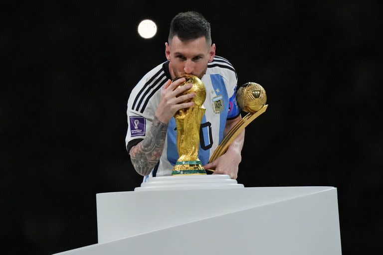 Lionel Messi fue elegido el mejor jugador del Mundial Qatar 2022, al igual que en Brasil 2014