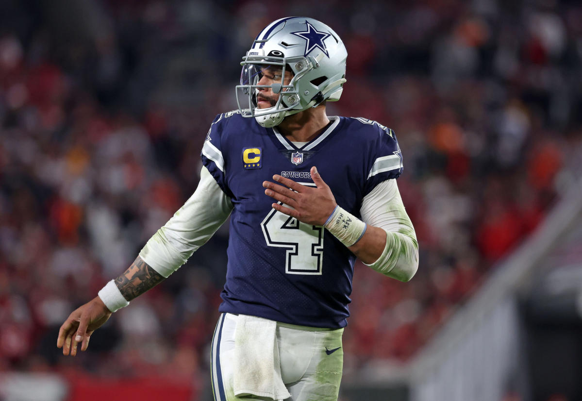 Cowboys, Dak Prescott Restructure Contract to Create Salary Cap Space