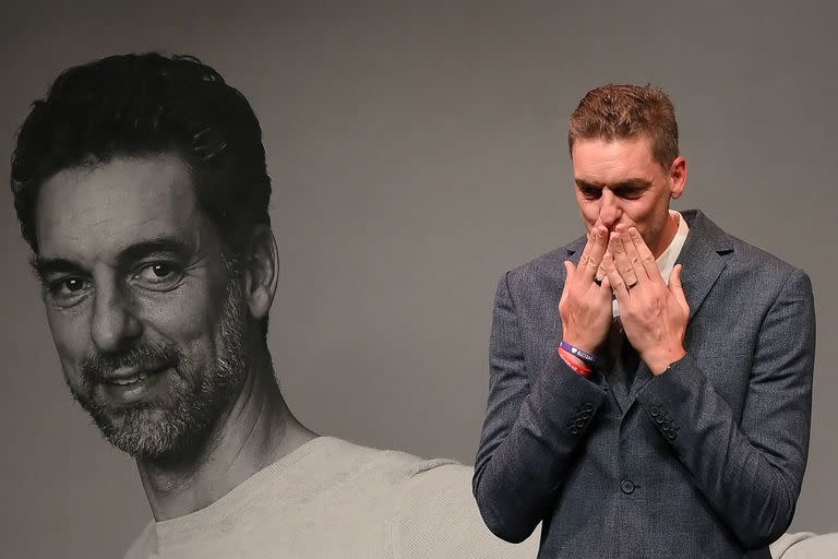 Pau Gasol, emocionado en la rueda de prensa en la que anunció su retirada, en el Gran Teatre del Liceu de Barcelona