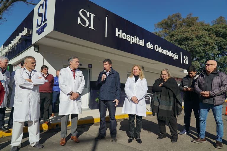 Posse inauguró el hospital esta mañana junto a la directora del establecimiento Andrea Hermann