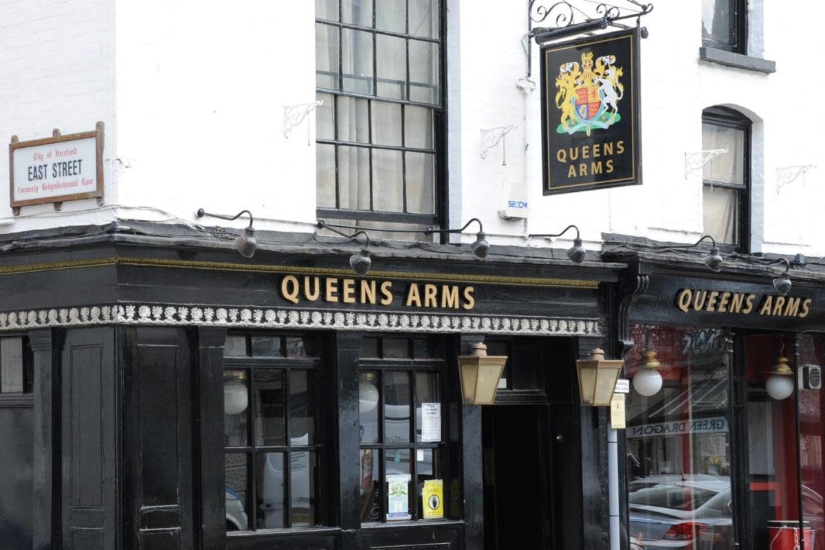 The Queen's Arms pub, Broad Street, Hereford.