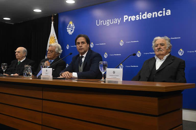 Julio Maria Sanguinetti, Luis Alberto Lacalle Herrera, Luis Lacalle Pou y José 