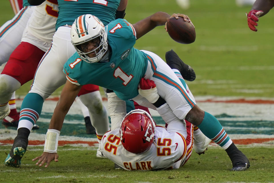 Tua Tagovailoa was very effective against the Chiefs' defense, which disguises itself well and pressures the quarterback. (AP Photo/Lynne Sladky)