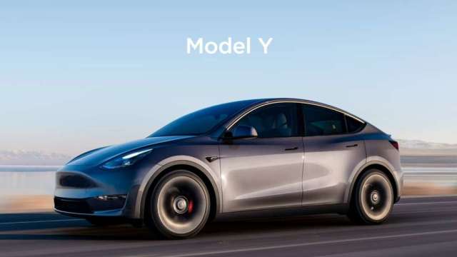 載有千輛特斯拉 ( Tesla )  Model Y 的貨輪，近日在抵達歐洲時因床蝨問題被拒收。   圖：翻攝自特斯拉官網