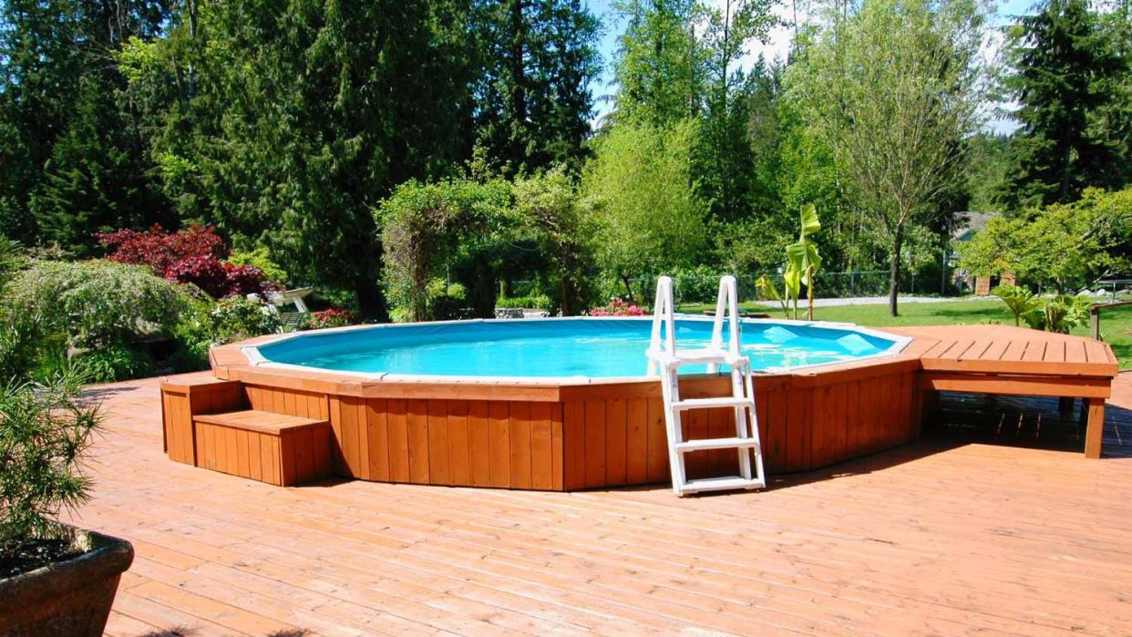 Above ground backyard pool