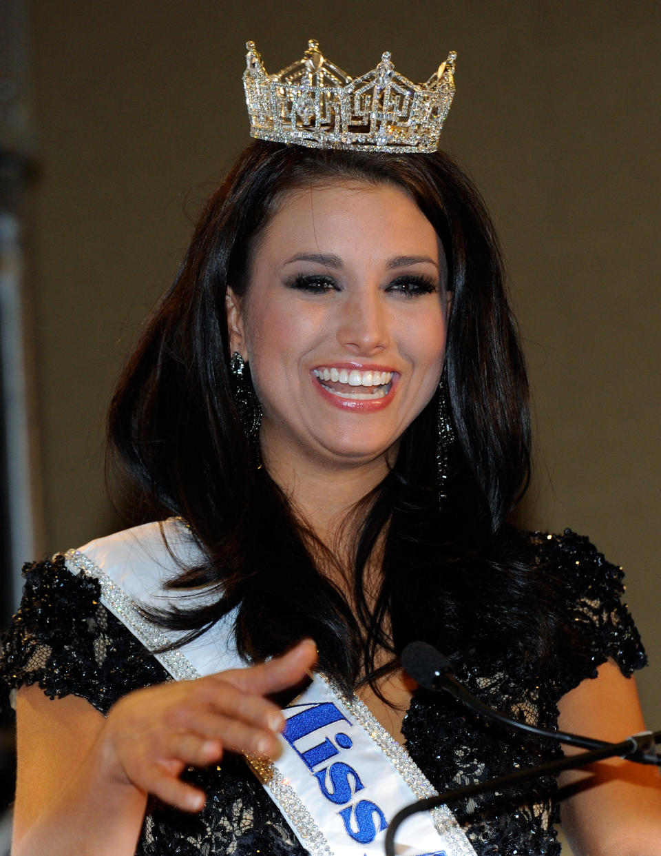 LAS VEGAS, NV - JANUARY 14: Laura Kaeppeler, Miss Wisconsin, speaks during a news conference after she was named the new Miss America during the 2012 Miss America Pageant at the Planet Hollywood Resort & Casino January 14, 2012 in Las Vegas, Nevada. (Photo by Ethan Miller/Getty Images)