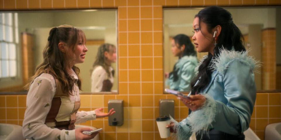 Boo, Bitch. (L to R) Zoe Margaret Colletti as Gia, Lana Condor as Erika in episode 106 of Boo, Bitch. Cr. Courtesy Of Netflix © 2022