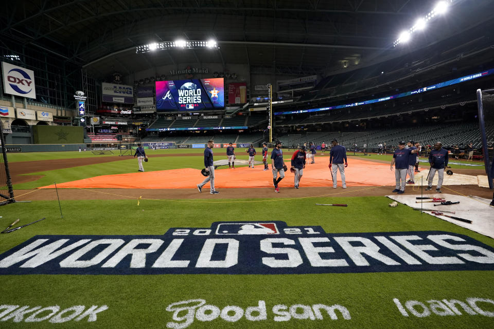 The Atlanta Braves take batting practice Monday, Oct. 25, 2021, in Houston, in preparation for Game 1 of baseball's World Series tomorrow against the Atlanta Braves. (AP Photo/David J. Phillip)