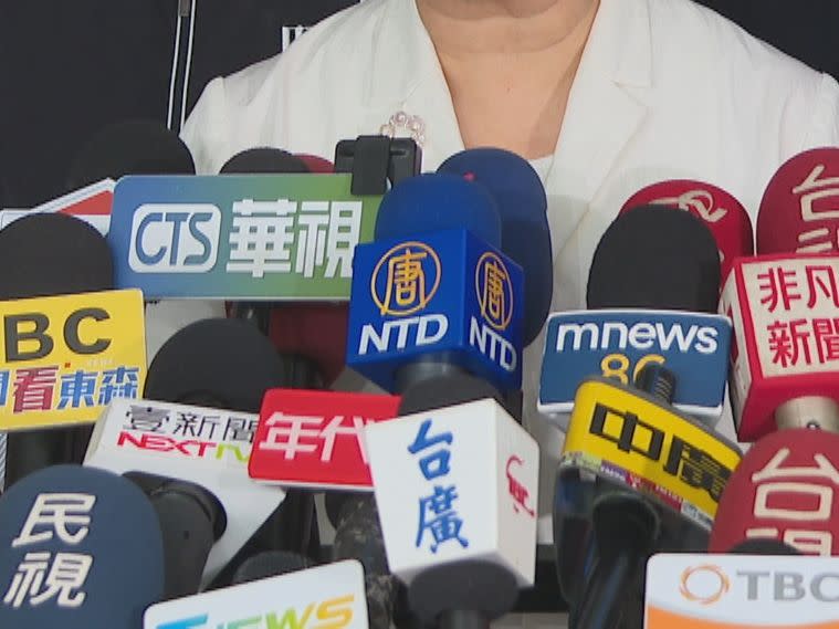 台灣有線電視台眾多，工作人員薪資結構卻亟待改善。（圖片來源：鏡新聞）