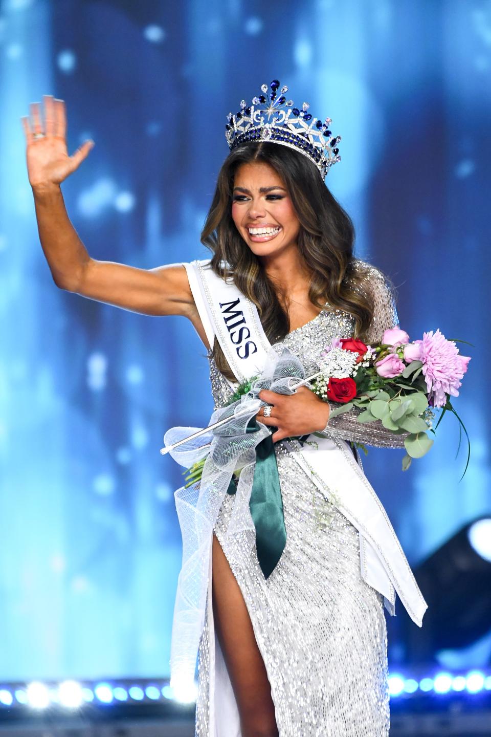 Miss USA Alma Cooper crowned amid controversial pageant year