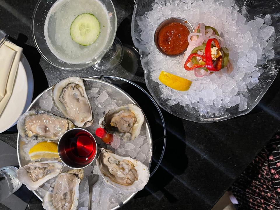 happy hour appetizers like oysters at disney springs