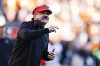 Georgia head coach Kirby Smart yells to his players during the first half of an NCAA college football game against Tennessee, Saturday, Nov. 13, 2021, in Knoxville, Tenn. (AP Photo/Wade Payne)