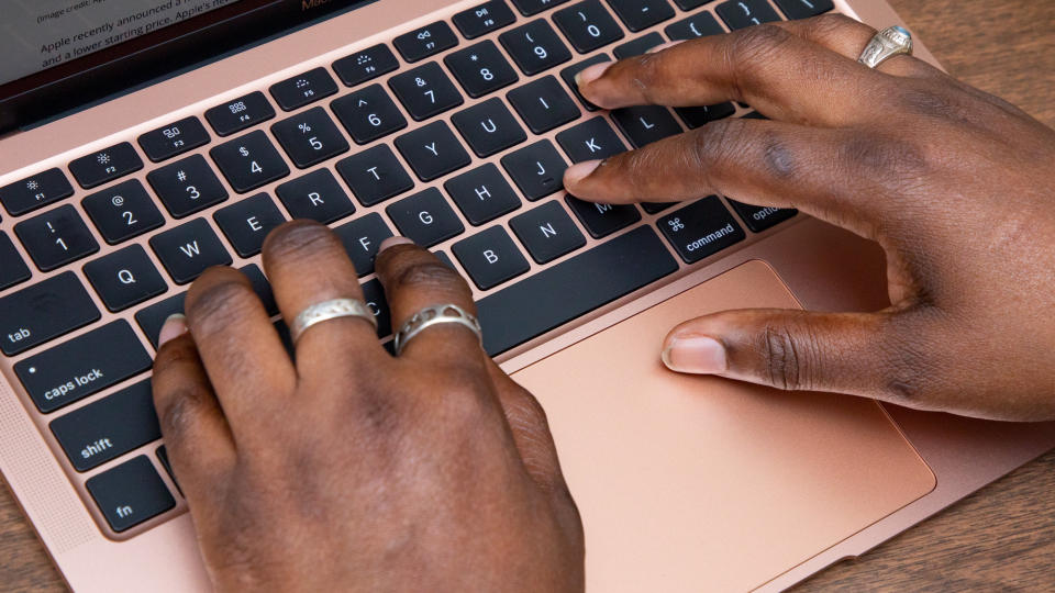 iPad Pro vs MacBook Air: MacBook Air 2020 keyboard