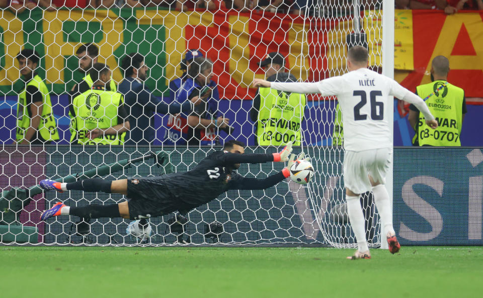 EURO 2024 | Portugal 0-0 Slovenia: CR7 in tears, Diogo Costa the shoot-out hero