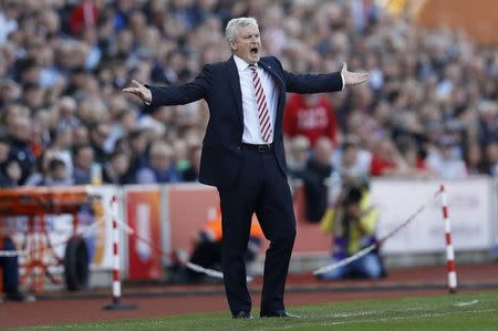 Britain Football Soccer - Stoke City v Liverpool - Premier League - bet365 Stadium - 8/4/17 Stoke City manager Mark Hughes reacts Reuters / Darren Staples Livepic