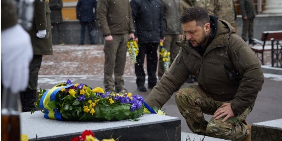 Zelenskyy commemorates Heroes of Kruty from earlier struggle for Ukrainian independence