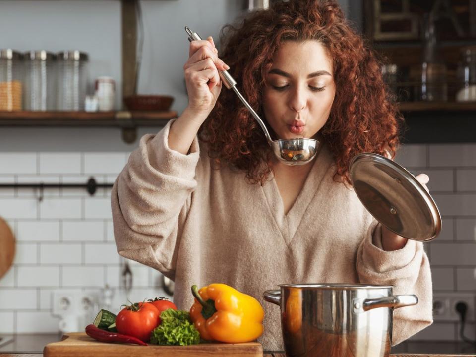 Vegan kochen ist kein Hexenwerk. (Bild: Dean Drobot/Shutterstock.com)