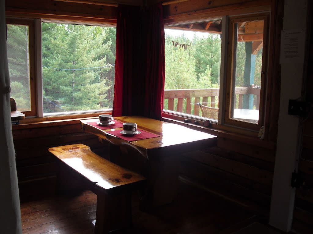 Rustic Mountain Laurel Cabin: More